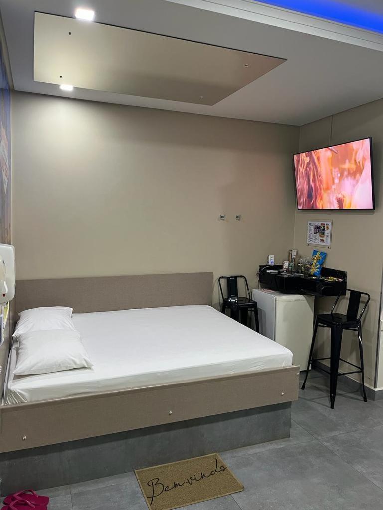 Motel Drive In T - Prolongamento Da Avenida Getulio Vargas Facil Acesso Ao Shopping Patio Шапеко Экстерьер фото