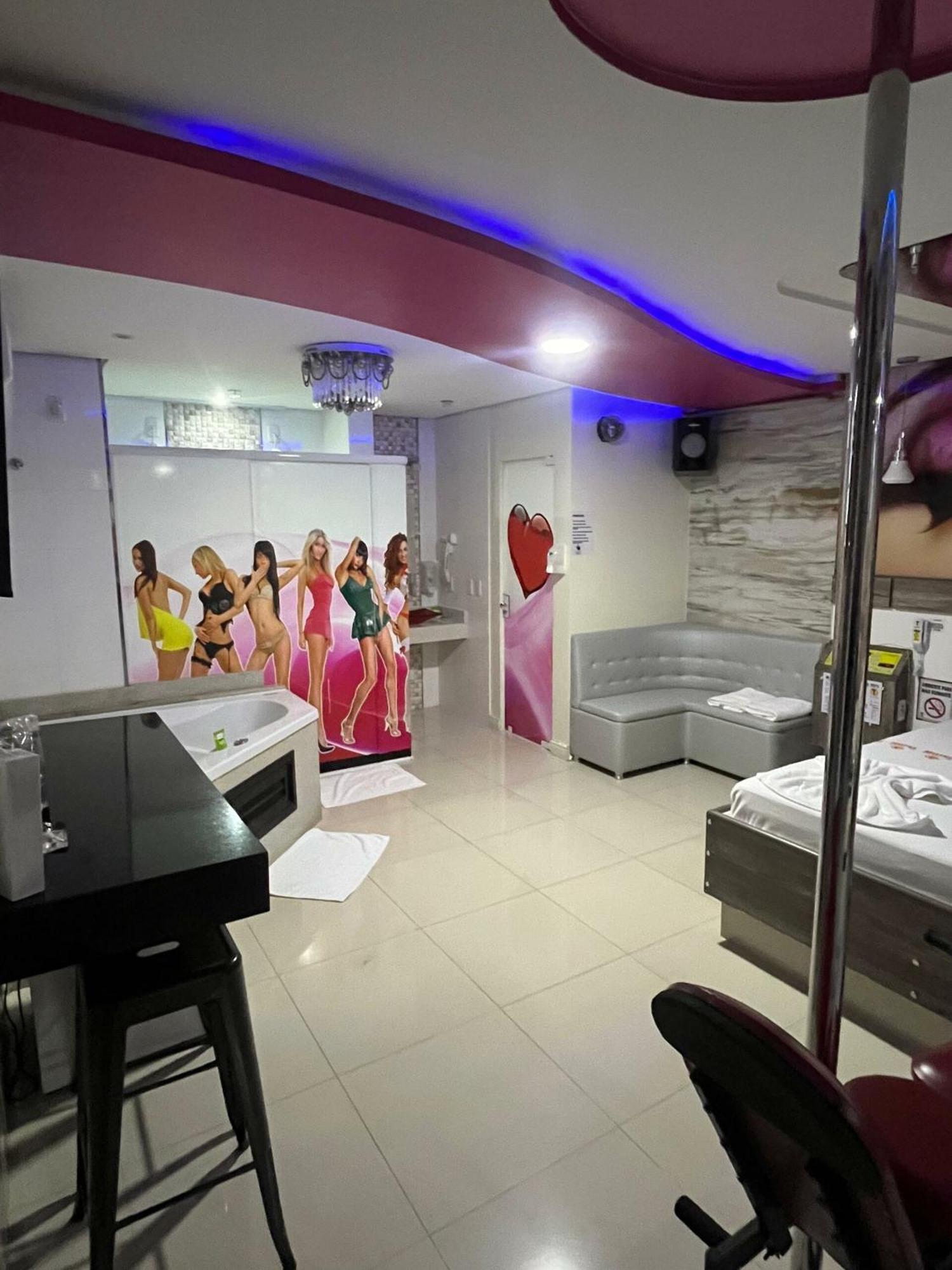 Motel Drive In T - Prolongamento Da Avenida Getulio Vargas Facil Acesso Ao Shopping Patio Шапеко Экстерьер фото